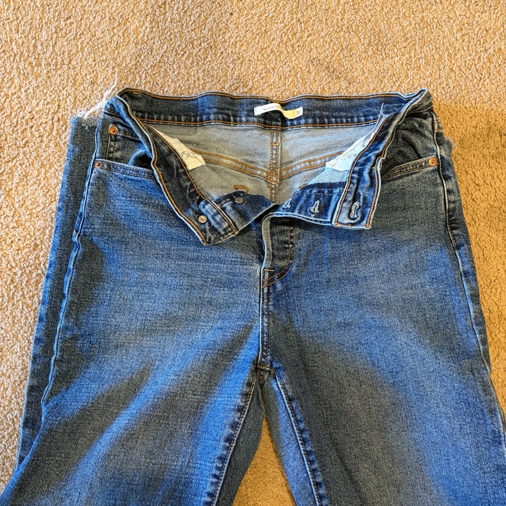 Levi's Wedgie Distressed Straight Leg Jeans | Size 31 | - Picture 5 of 6